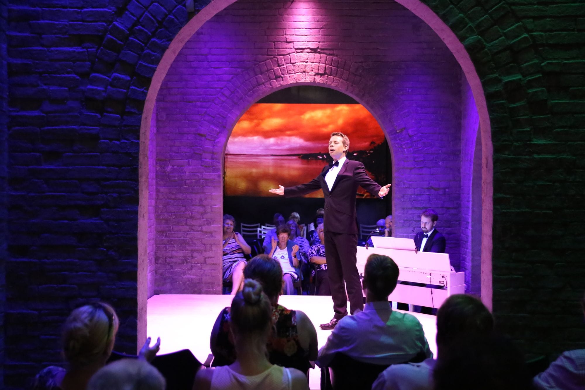 Jon Maskell - Opera