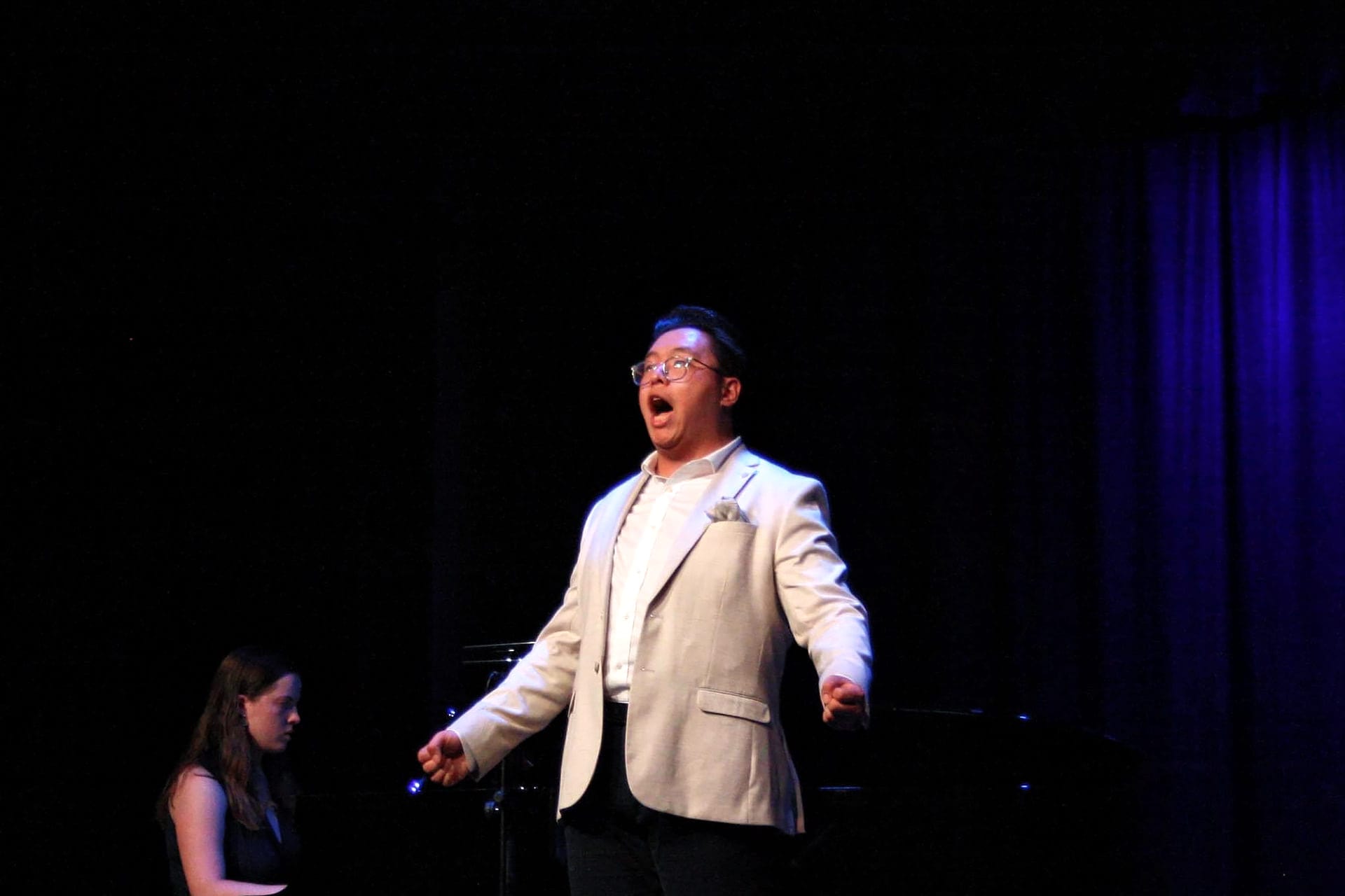 Ji Zhang - Opera
